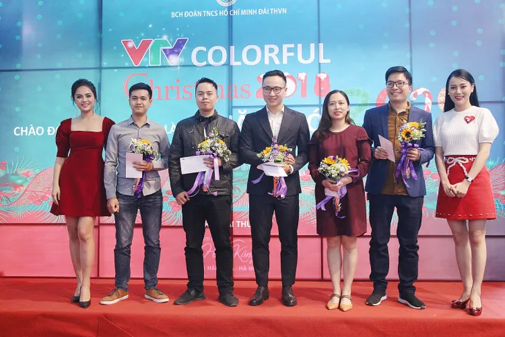 Rực rỡ sắc màu cuộc thi VTV Colourful Christmas 2018 - Ảnh 3. Rực rỡ sắc màu cuộc thi VTV Colourful Christmas 2018 - Ảnh 3.