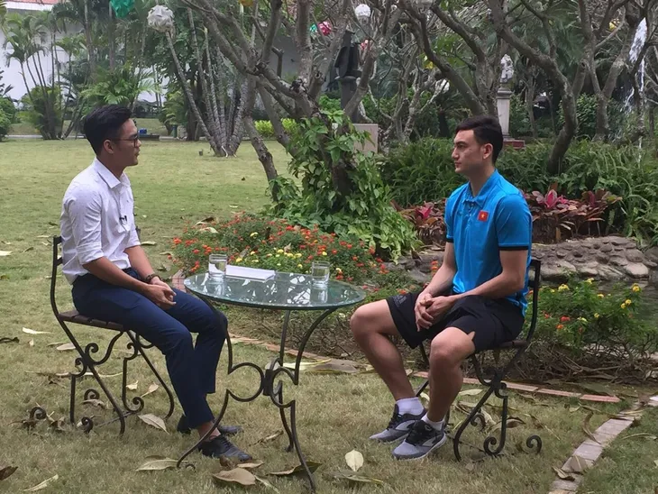 Gặp gỡ thủ môn Đặng Văn Lâm trong Bản tin đặc biệt VTV4 - Ảnh 2. Gặp gỡ thủ môn Đặng Văn Lâm trong Bản tin đặc biệt VTV4 - Ảnh 2.