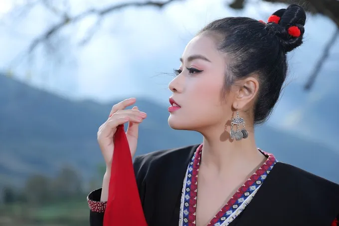 Sao Mai Thu Hằng: MV mới sẽ khiến mọi người muốn xách ba lô lên và đi - Ảnh 1.