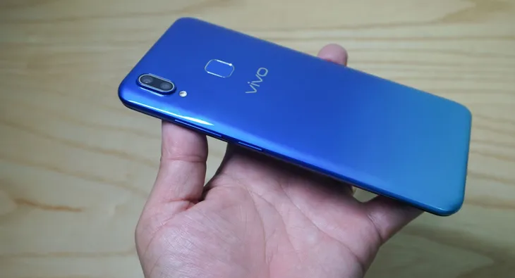 Đập hộp Vivo Y91 màn hình giọt sương giá 4,5 triệu đồng - Ảnh 3. Đập hộp Vivo Y91 màn hình giọt sương giá 4,5 triệu đồng - Ảnh 3.