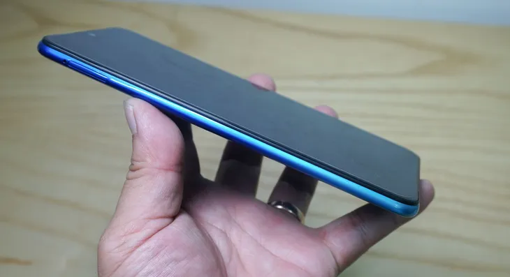 Đập hộp Vivo Y91 màn hình giọt sương giá 4,5 triệu đồng - Ảnh 5. Đập hộp Vivo Y91 màn hình giọt sương giá 4,5 triệu đồng - Ảnh 5.