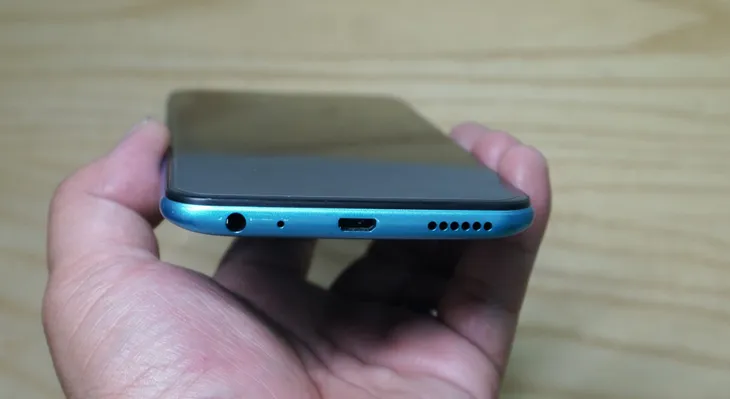 Đập hộp Vivo Y91 màn hình giọt sương giá 4,5 triệu đồng - Ảnh 6. Đập hộp Vivo Y91 màn hình giọt sương giá 4,5 triệu đồng - Ảnh 6.