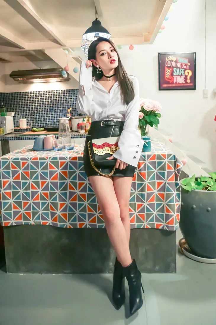 Chi Pu diện hàng loạt bộ cánh sang chảnh trong phim mới Mối tình đầu của tôi - Ảnh 4. Chi Pu diện hàng loạt bộ cánh sang chảnh trong phim mới Mối tình đầu của tôi - Ảnh 4.