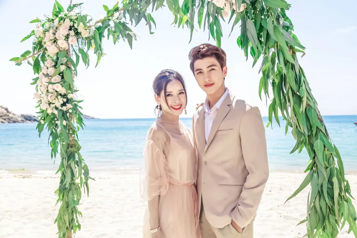 Chi Pu diện hàng loạt bộ cánh sang chảnh trong phim mới Mối tình đầu của tôi - Ảnh 1. Chi Pu diện hàng loạt bộ cánh sang chảnh trong phim mới Mối tình đầu của tôi - Ảnh 1.