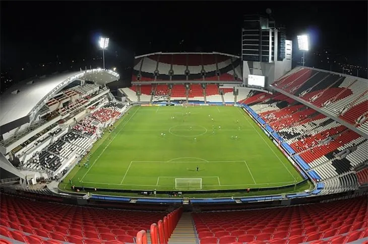 Khám phá những sân vận động tại Asian Cup 2019 - Ảnh 3. Khám phá những sân vận động tại Asian Cup 2019 - Ảnh 3.