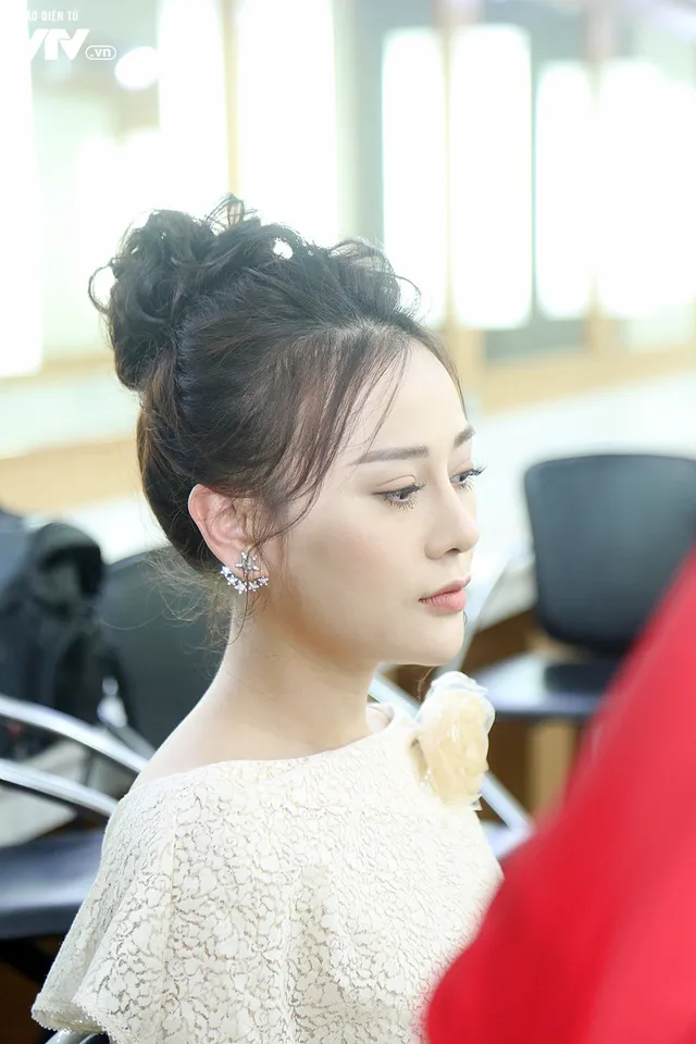 Phương Oanh: Phẫu thuật thẩm mỹ vì muốn... xinh bền vững - Ảnh 6. Phương Oanh: Phẫu thuật thẩm mỹ vì muốn... xinh bền vững - Ảnh 6.