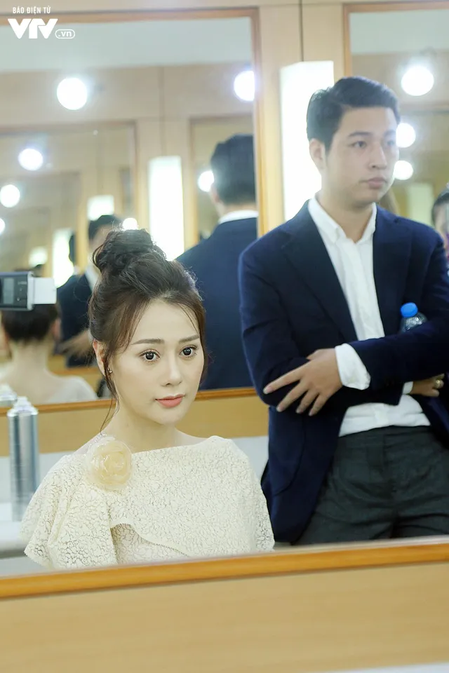Phương Oanh: Phẫu thuật thẩm mỹ vì muốn... xinh bền vững - Ảnh 4. Phương Oanh: Phẫu thuật thẩm mỹ vì muốn... xinh bền vững - Ảnh 4.