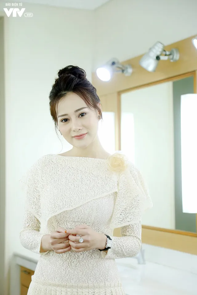Phương Oanh: Phẫu thuật thẩm mỹ vì muốn... xinh bền vững - Ảnh 1. Phương Oanh: Phẫu thuật thẩm mỹ vì muốn... xinh bền vững - Ảnh 1.