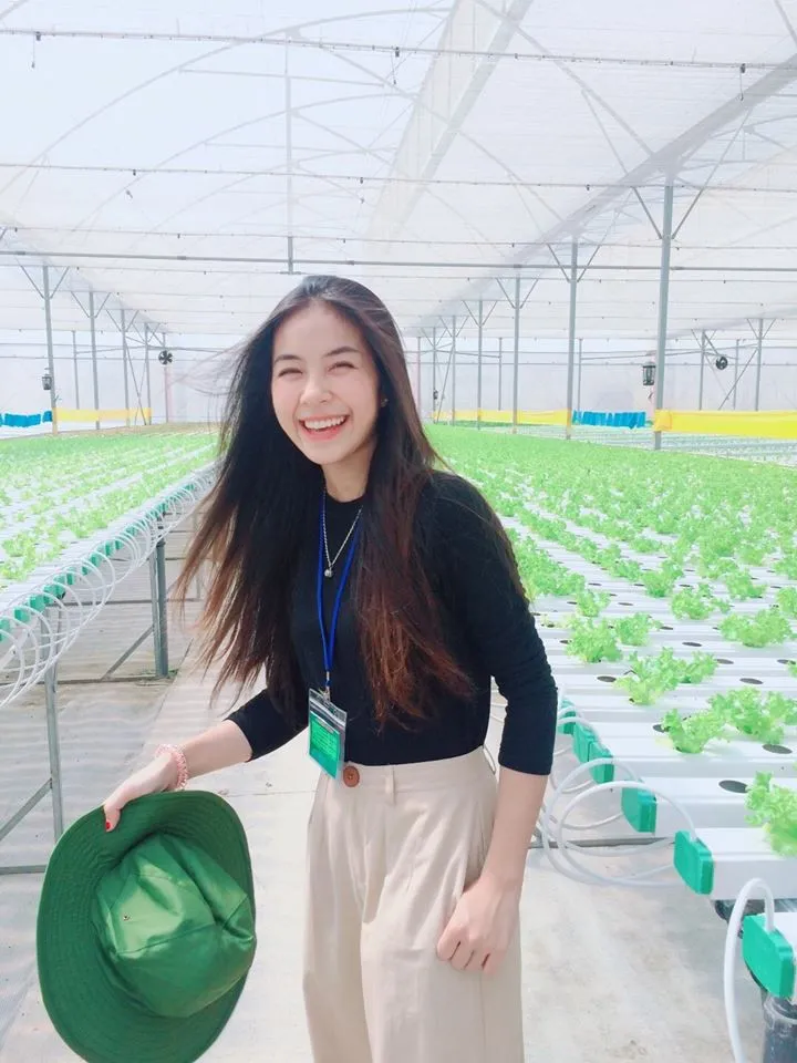 Cộng đồng mạng truy lùng nữ sinh vào vai Quỳnh búp bê ngày bé - Ảnh 3. Cộng đồng mạng truy lùng nữ sinh vào vai Quỳnh búp bê ngày bé - Ảnh 3.