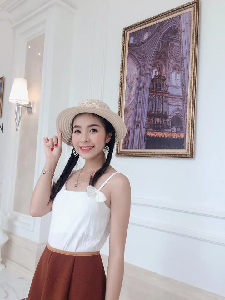 Cộng đồng mạng truy lùng nữ sinh vào vai Quỳnh búp bê ngày bé - Ảnh 4. Cộng đồng mạng truy lùng nữ sinh vào vai Quỳnh búp bê ngày bé - Ảnh 4.