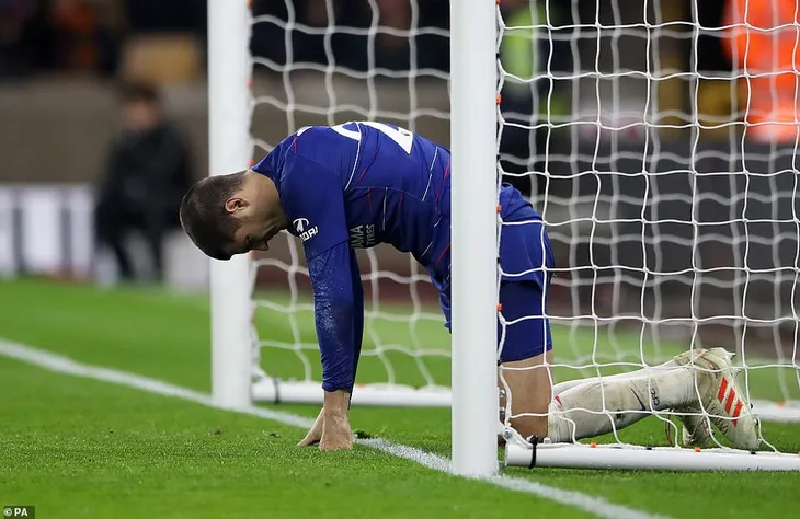 HLV Sarri thừa nhận, Chelsea thua xa Man City - Ảnh 1. HLV Sarri thừa nhận, Chelsea thua xa Man City - Ảnh 1.