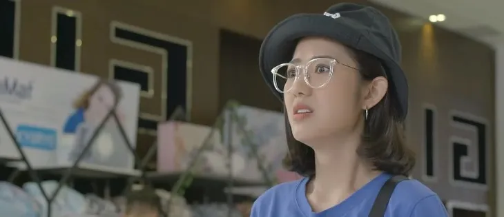 Yêu thì ghét thôi - Tập 28: Dũng (Duy Nam) mặt dày tỏ tình với Phương Anh (Trang Cherry) giữa trung tâm thương mại - Ảnh 3. Yêu thì ghét thôi - Tập 28: Dũng (Duy Nam) mặt dày tỏ tình với Phương Anh (Trang Cherry) giữa trung tâm thương mại - Ảnh 3.