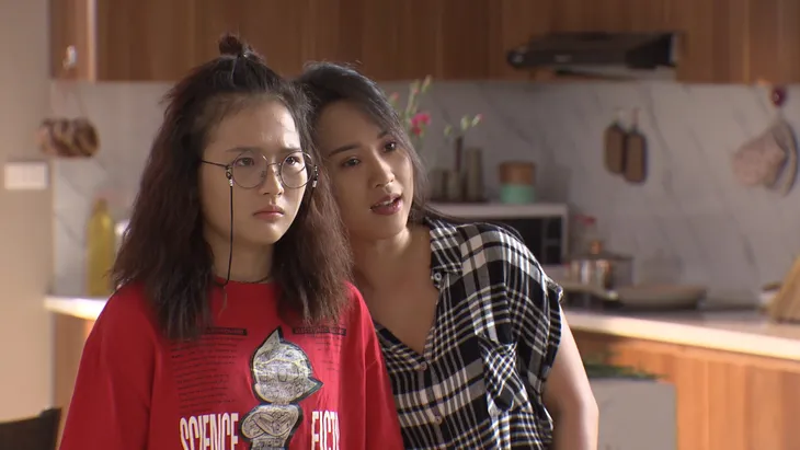 Mẹ ơi, bố đâu rồi? - Tập 19: Ông Mạnh, bà Vân bỗng trở nên vô tâm trong mắt các con - Ảnh 7. Mẹ ơi, bố đâu rồi? - Tập 19: Ông Mạnh, bà Vân bỗng trở nên vô tâm trong mắt các con - Ảnh 7.