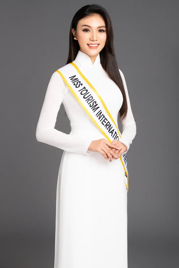 Hé lộ người đẹp đại diện Việt Nam thi Hoa hậu Du lịch quốc tế 2018 - Ảnh 3. Hé lộ người đẹp đại diện Việt Nam thi Hoa hậu Du lịch quốc tế 2018 - Ảnh 3.