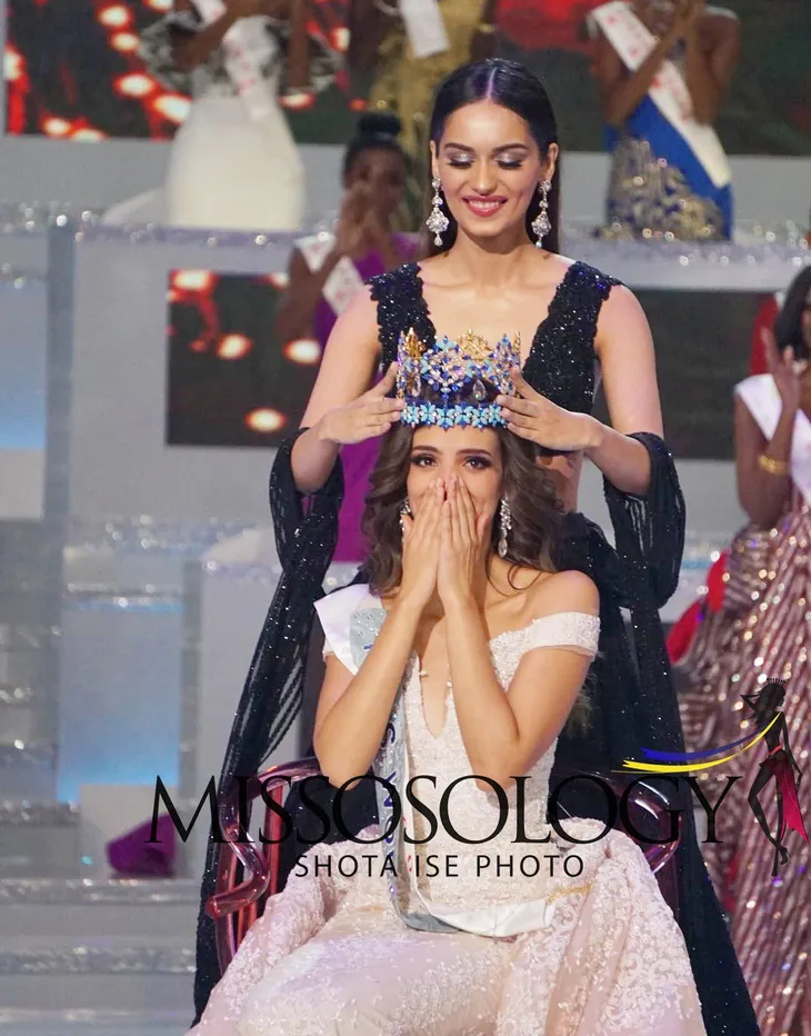 Khoảnh khắc đăng quang Miss World 2018 của người đẹp Mexico - Ảnh 2. Khoảnh khắc đăng quang Miss World 2018 của người đẹp Mexico - Ảnh 2.