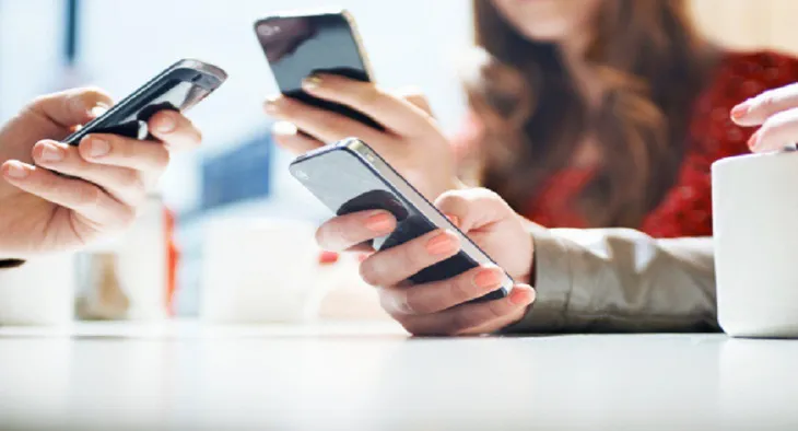 Lý do gì khiến bạn từ bỏ iPhone để chuyển sang sử dụng 1 chiếc smartphone Android? - Ảnh 2. Lý do gì khiến bạn từ bỏ iPhone để chuyển sang sử dụng 1 chiếc smartphone Android? - Ảnh 2.