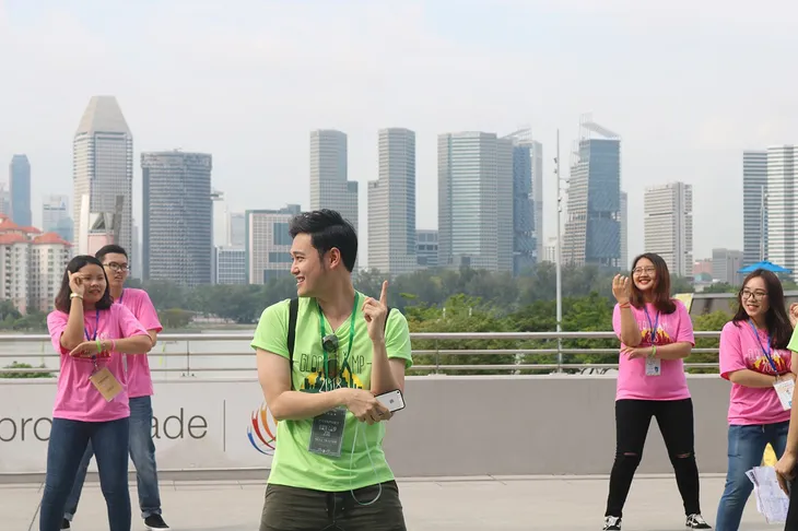 Đây là lý do fan thấy hoàng tử sơn ca Quang Vinh hốc hác tại Singapore - Ảnh 2. Đây là lý do fan thấy hoàng tử sơn ca Quang Vinh hốc hác tại Singapore - Ảnh 2.