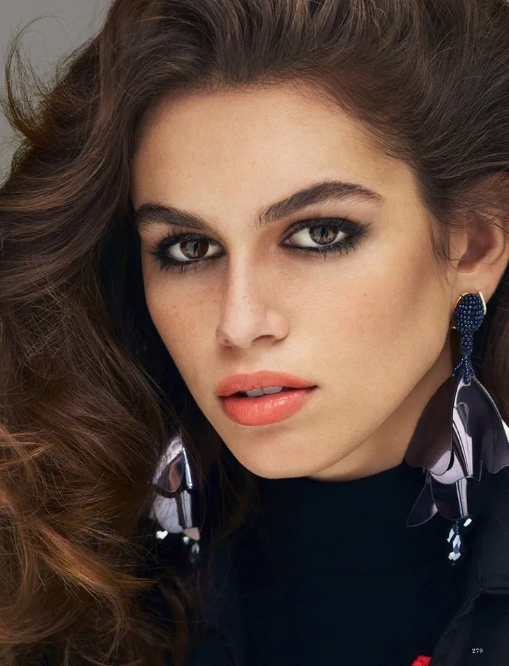 Kaia Gerber xinh đẹp trên tạp chí LOVE - Ảnh 2. Kaia Gerber xinh đẹp trên tạp chí LOVE - Ảnh 2.