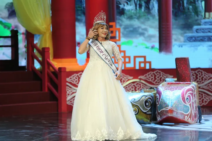 Cô Đẩu làm Hoa hậu thiên đình nhưng bị cà khịa vì đẹp lạ - Ảnh 2. Cô Đẩu làm Hoa hậu thiên đình nhưng bị cà khịa vì đẹp lạ - Ảnh 2.