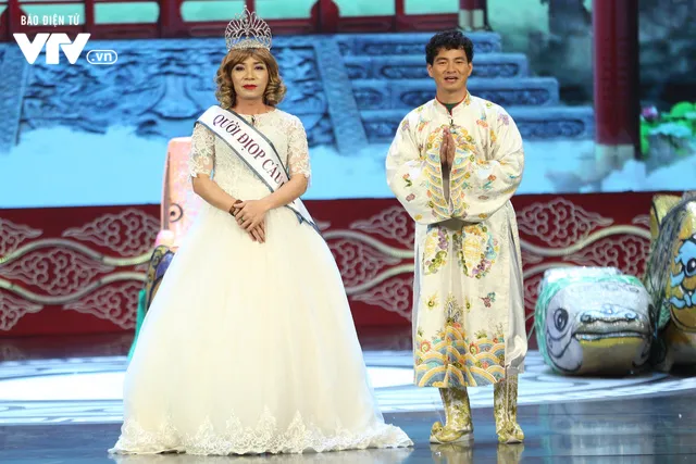 Táo quân 2018: Ngắm những bộ cánh khiến cô Đẩu đẹp ngất trời - Ảnh 6. Táo quân 2018: Ngắm những bộ cánh khiến cô Đẩu đẹp ngất trời - Ảnh 6.