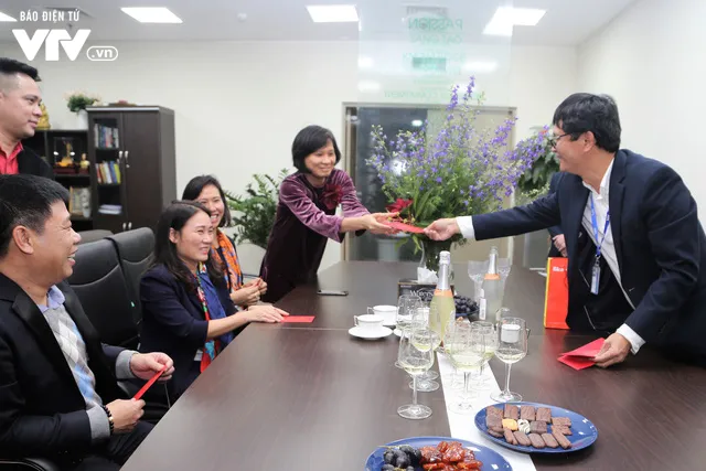 Tổng Giám đốc Trần Bình Minh chúc Tết các đơn vị VTV dịp Năm mới Mậu Tuất 2018 - Ảnh 1. Tổng Giám đốc Trần Bình Minh chúc Tết các đơn vị VTV dịp Năm mới Mậu Tuất 2018 - Ảnh 1.