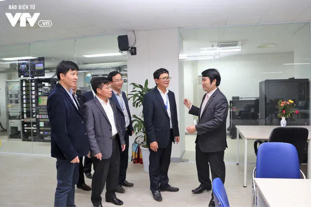 Tổng Giám đốc Trần Bình Minh chúc Tết các đơn vị VTV dịp Năm mới Mậu Tuất 2018 - Ảnh 3. Tổng Giám đốc Trần Bình Minh chúc Tết các đơn vị VTV dịp Năm mới Mậu Tuất 2018 - Ảnh 3.