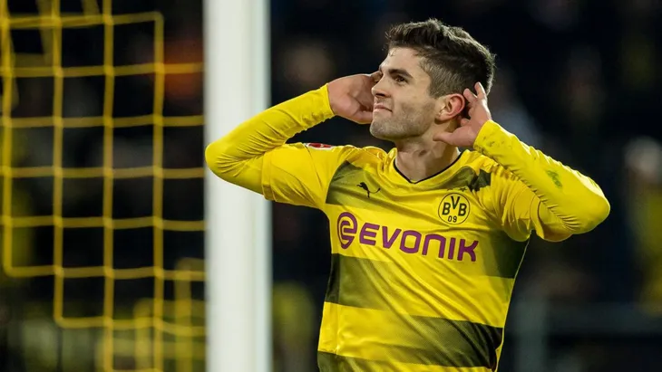 20171216-the18-image-christian-pulisic-dortmund-goal-magical-touch 20171216-the18-image-christian-pulisic-dortmund-goal-magical-touch