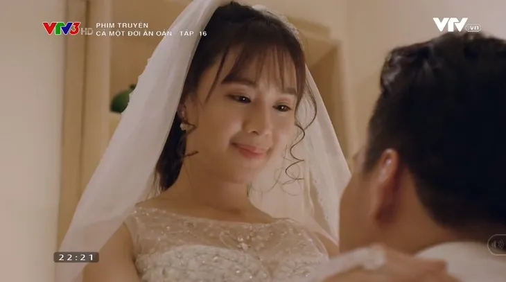 Cả một đời ân oán - Tập 16: Hồng Đăng say khướt trong đêm tân hôn, nhìn Lan Phương mà ngỡ là Hồng Diễm - Ảnh 2. Cả một đời ân oán - Tập 16: Hồng Đăng say khướt trong đêm tân hôn, nhìn Lan Phương mà ngỡ là Hồng Diễm - Ảnh 2.