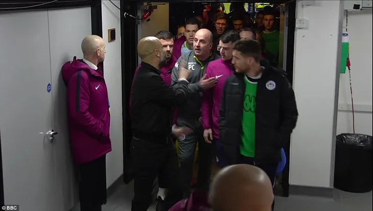Thua sốc Wigan, Manchester City bị loại khỏi cúp FA - Ảnh 4. Thua sốc Wigan, Manchester City bị loại khỏi cúp FA - Ảnh 4.