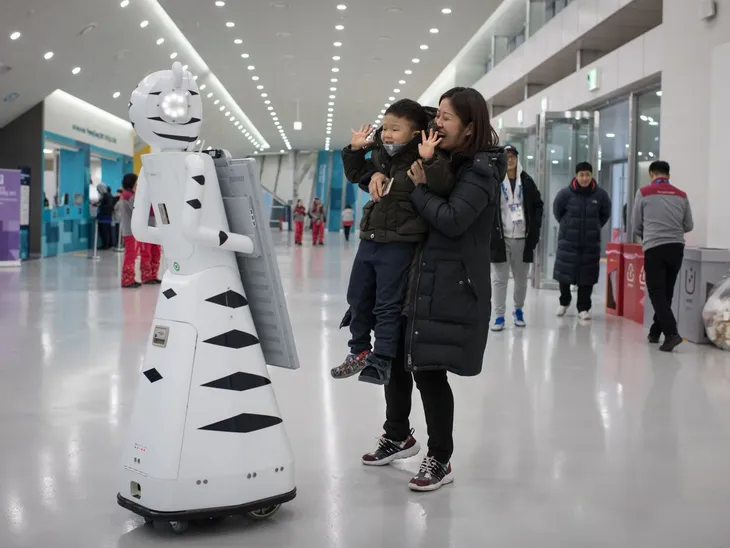 Hàn Quốc phô trương sức mạnh robot tại PyeongChang 2018 - Ảnh 1. Hàn Quốc phô trương sức mạnh robot tại PyeongChang 2018 - Ảnh 1.