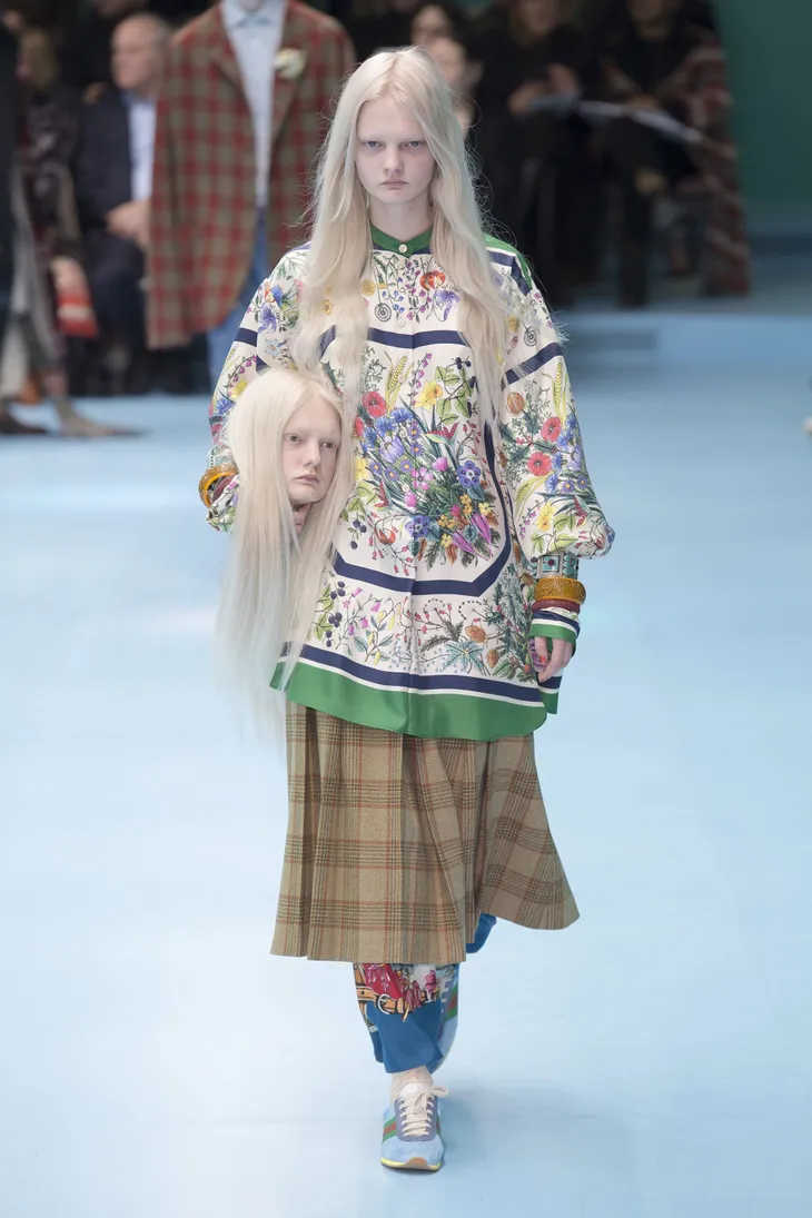 Rắn, rồng và đầu nhân tạo, còn gì trong show của Gucci? - Ảnh 4. Rắn, rồng và đầu nhân tạo, còn gì trong show của Gucci? - Ảnh 4.