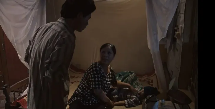 Tình khúc Bạch Dương - Tập 7: Nhói lòng cảnh Đoàn (Công Lý) gà trống nuôi con, vợ lên giường với người khác - Ảnh 1. Tình khúc Bạch Dương - Tập 7: Nhói lòng cảnh Đoàn (Công Lý) gà trống nuôi con, vợ lên giường với người khác - Ảnh 1.