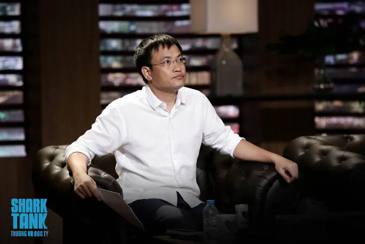 Soái ca khởi nghiệp Lê Đăng Khoa diện sơ mi trắng ngồi ghế nóng Shark Tank Việt Nam - Ảnh 3. Soái ca khởi nghiệp Lê Đăng Khoa diện sơ mi trắng ngồi ghế nóng Shark Tank Việt Nam - Ảnh 3.