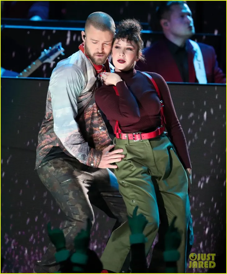 Justin Timberlake làm rung chuyển Super Bowl Halftime Show 2018 với loạt hit đình đám - Ảnh 4. Justin Timberlake làm rung chuyển Super Bowl Halftime Show 2018 với loạt hit đình đám - Ảnh 4.
