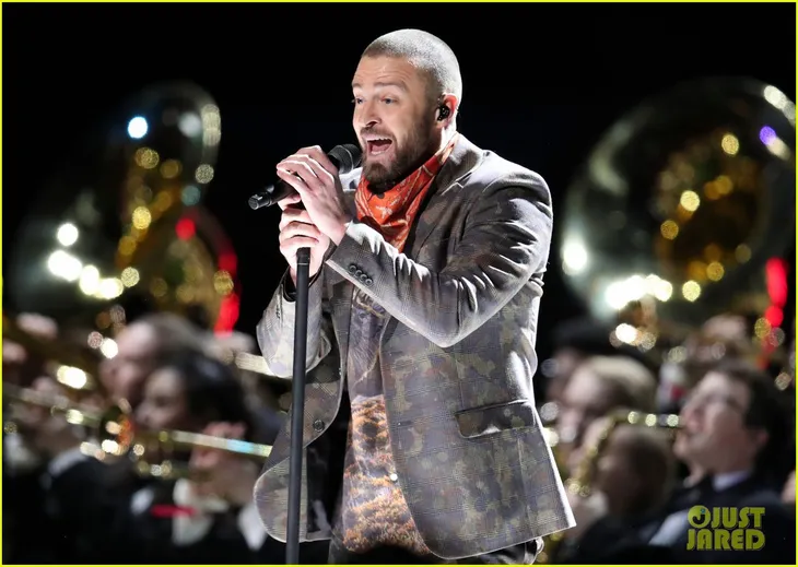 Justin Timberlake làm rung chuyển Super Bowl Halftime Show 2018 với loạt hit đình đám - Ảnh 6. Justin Timberlake làm rung chuyển Super Bowl Halftime Show 2018 với loạt hit đình đám - Ảnh 6.