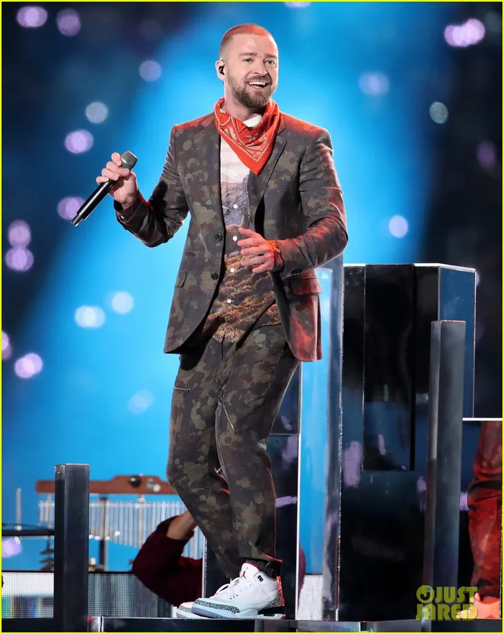 Justin Timberlake làm rung chuyển Super Bowl Halftime Show 2018 với loạt hit đình đám - Ảnh 8. Justin Timberlake làm rung chuyển Super Bowl Halftime Show 2018 với loạt hit đình đám - Ảnh 8.