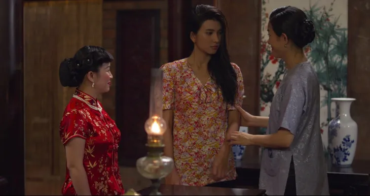 Phim Mộng phù hoa - Tập 3: Ba Trang (Kim Tuyến) tiếp tục bị cha dượng giở trò - Ảnh 3. Phim Mộng phù hoa - Tập 3: Ba Trang (Kim Tuyến) tiếp tục bị cha dượng giở trò - Ảnh 3.