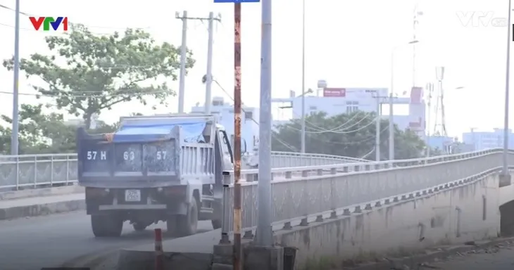 Ô nhiễm không khí ở đô thị lớn gia tăng - Ảnh 2. Ô nhiễm không khí ở đô thị lớn gia tăng - Ảnh 2.