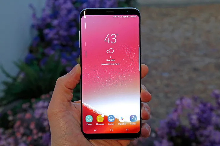 Những mẫu smartphone đáng đồng tiền bát gạo nhất đầu năm 2018 - Ảnh 7. Những mẫu smartphone đáng đồng tiền bát gạo nhất đầu năm 2018 - Ảnh 7.