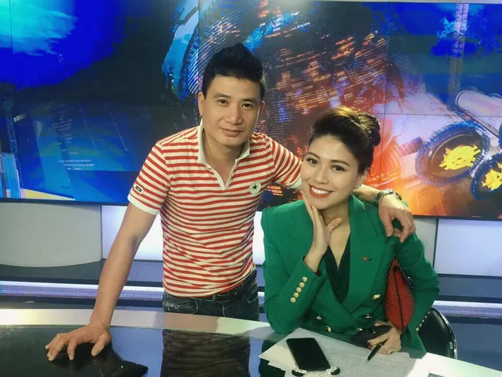 Gu thời trang sành điệu, BTV Ngọc Trinh khiến người khác không thể rời mắt - Ảnh 1. Gu thời trang sành điệu, BTV Ngọc Trinh khiến người khác không thể rời mắt - Ảnh 1.