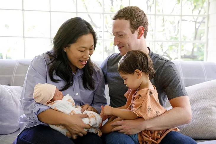 Ông chủ Facebook khoe ảnh con gái ngày đầu tiên đi học mẫu giáo siêu đáng yêu - Ảnh 1. Ông chủ Facebook khoe ảnh con gái ngày đầu tiên đi học mẫu giáo siêu đáng yêu - Ảnh 1.