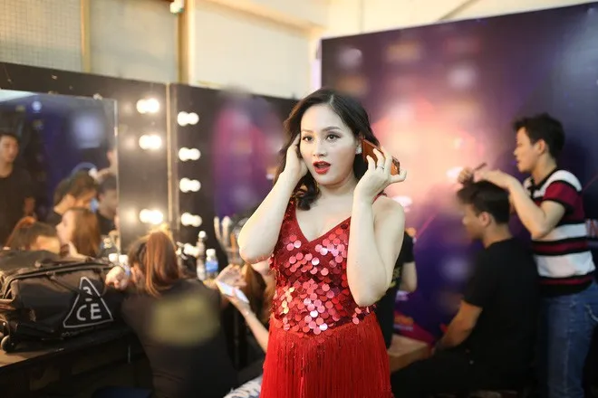 Lan Phương vác bụng bầu 6 tháng tham gia Trời sinh một cặp - Ảnh 1. Lan Phương vác bụng bầu 6 tháng tham gia Trời sinh một cặp - Ảnh 1.