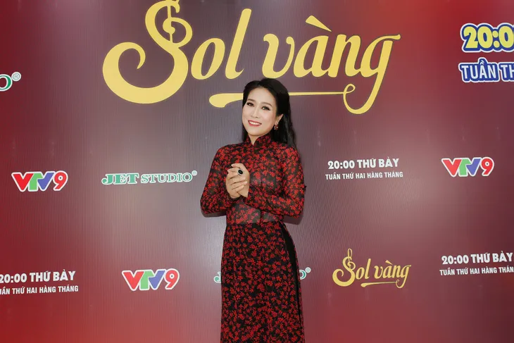 Sol Vàng tháng 3 tôn vinh nhạc sĩ Hoa sứ nhà nàng - Ảnh 5. Sol Vàng tháng 3 tôn vinh nhạc sĩ Hoa sứ nhà nàng - Ảnh 5.