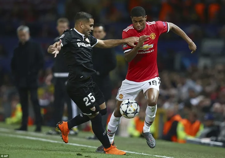 Toàn cảnh Man Utd gục ngã trước Sevilla - Ảnh 12. Toàn cảnh Man Utd gục ngã trước Sevilla - Ảnh 12.