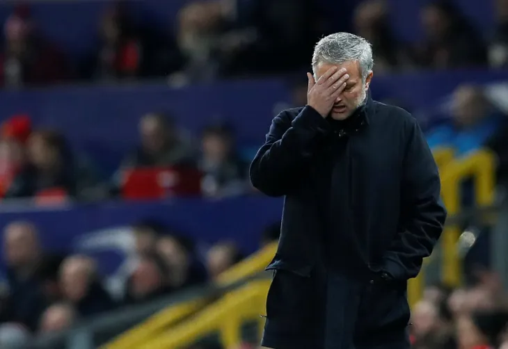 HLV Mourinho thừa nhận thất bại trước Sevilla ở Champions League - Ảnh 1. HLV Mourinho thừa nhận thất bại trước Sevilla ở Champions League - Ảnh 1.