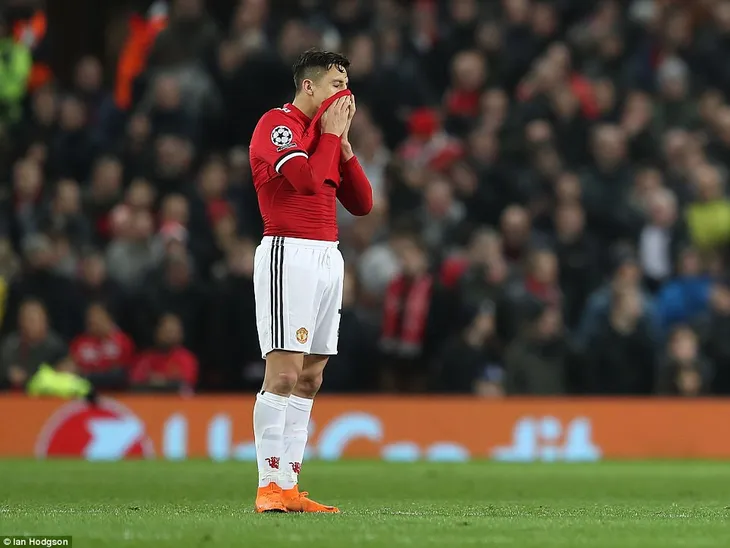 Toàn cảnh Man Utd gục ngã trước Sevilla - Ảnh 22. Toàn cảnh Man Utd gục ngã trước Sevilla - Ảnh 22.