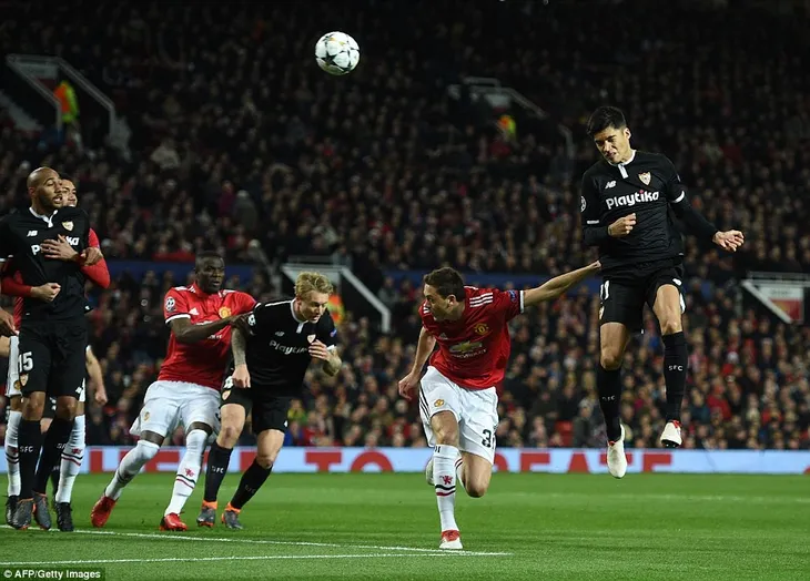 Toàn cảnh Man Utd gục ngã trước Sevilla - Ảnh 5. Toàn cảnh Man Utd gục ngã trước Sevilla - Ảnh 5.