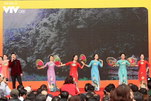 Toàn cảnh tưng bừng, rộn ràng Hội Báo toàn quốc 2018 - Ảnh 4. Toàn cảnh tưng bừng, rộn ràng Hội Báo toàn quốc 2018 - Ảnh 4.