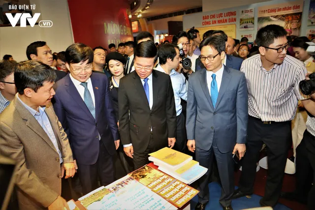 Toàn cảnh tưng bừng, rộn ràng Hội Báo toàn quốc 2018 - Ảnh 11. Toàn cảnh tưng bừng, rộn ràng Hội Báo toàn quốc 2018 - Ảnh 11.