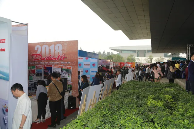 Toàn cảnh tưng bừng, rộn ràng Hội Báo toàn quốc 2018 - Ảnh 24. Toàn cảnh tưng bừng, rộn ràng Hội Báo toàn quốc 2018 - Ảnh 24.